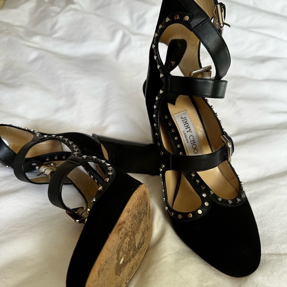 Jimmy Choo - Velvet and Black Pumps - Picture 2 of 3